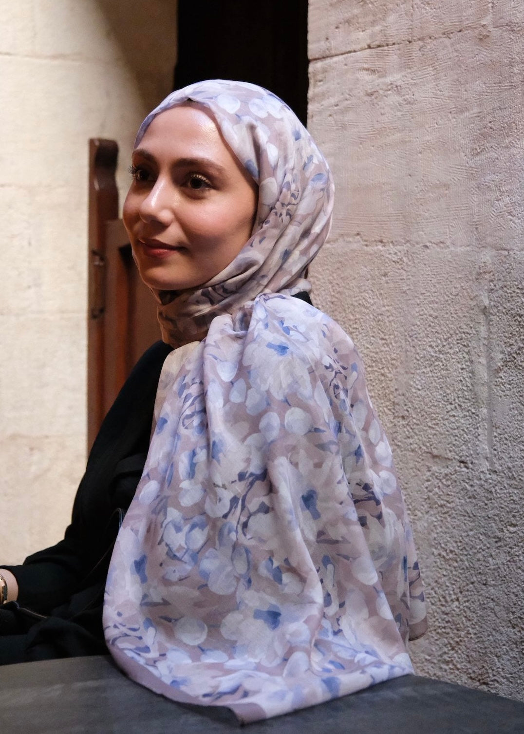 Garden Design Hijab - Warm Gray view 4
