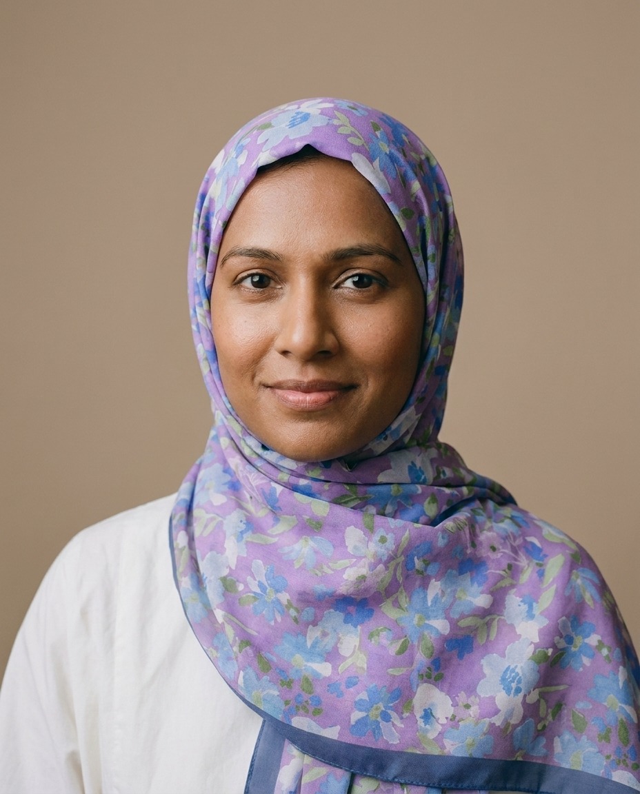 Primrose Patterned Hijab-Hyacinth view 4