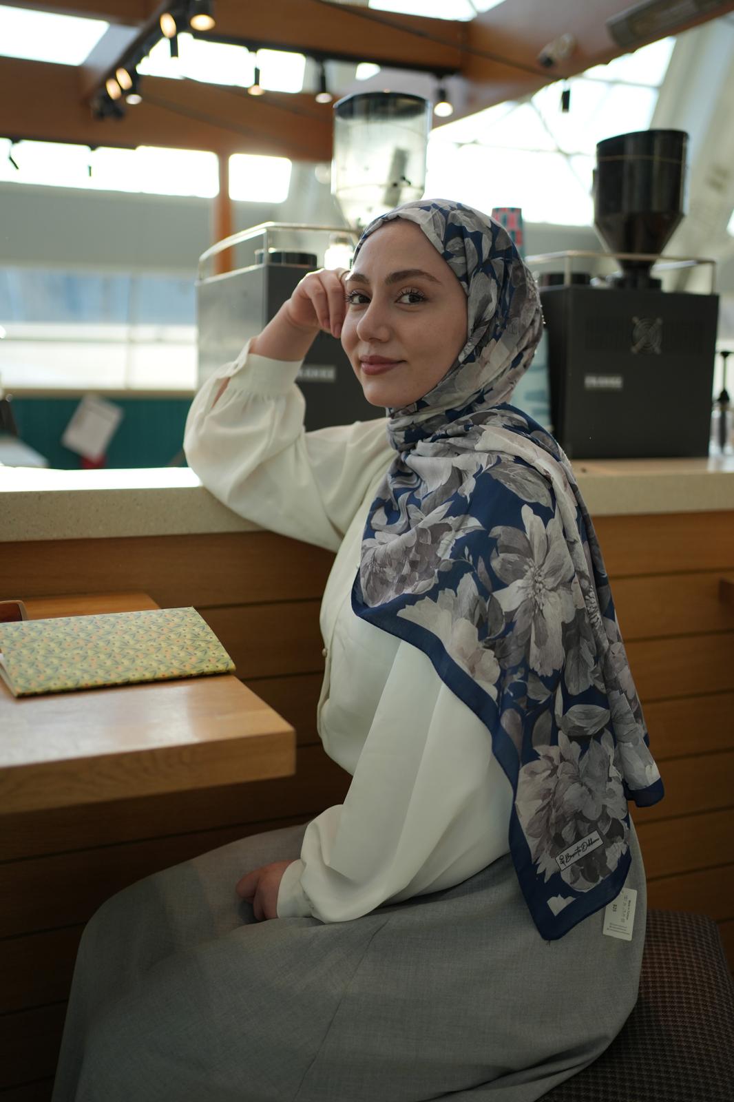 Velvet Bloom Hijab-Blue scarf