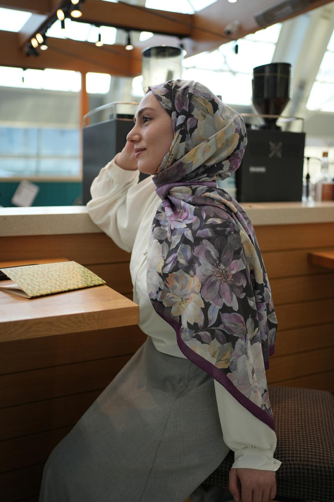 Velvet Bloom Hijab-Purple view 3